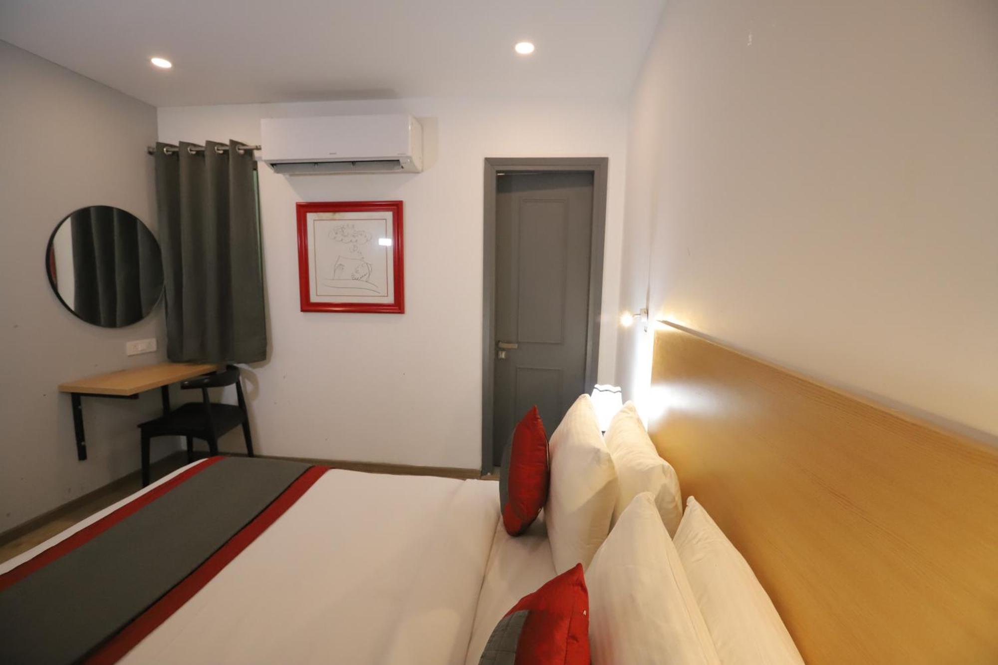 Qotel Hotel Ip Residency East Delhi Preet Vihar Yeni Delhi Dış mekan fotoğraf
