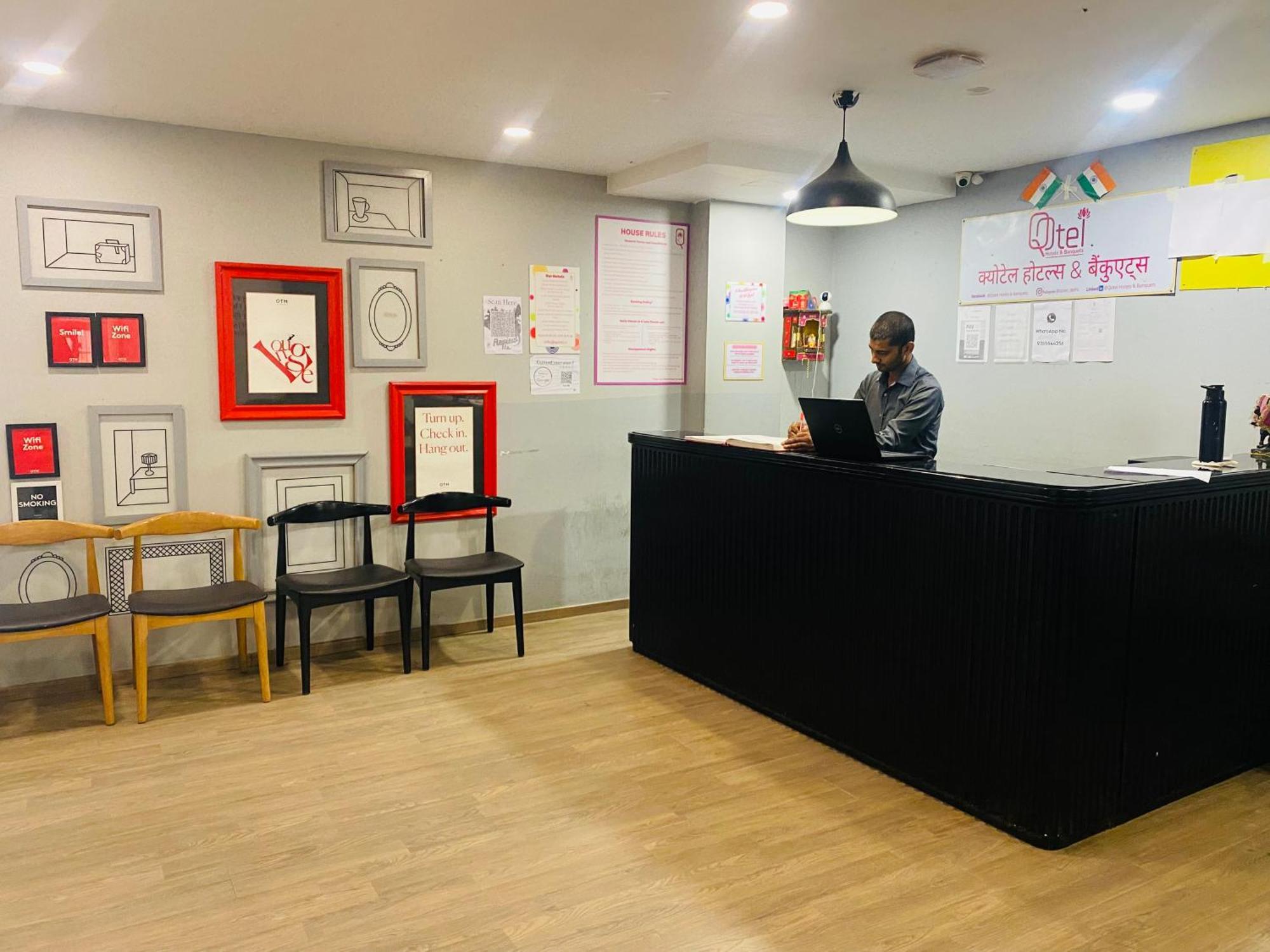 Qotel Hotel Ip Residency East Delhi Preet Vihar Yeni Delhi Dış mekan fotoğraf